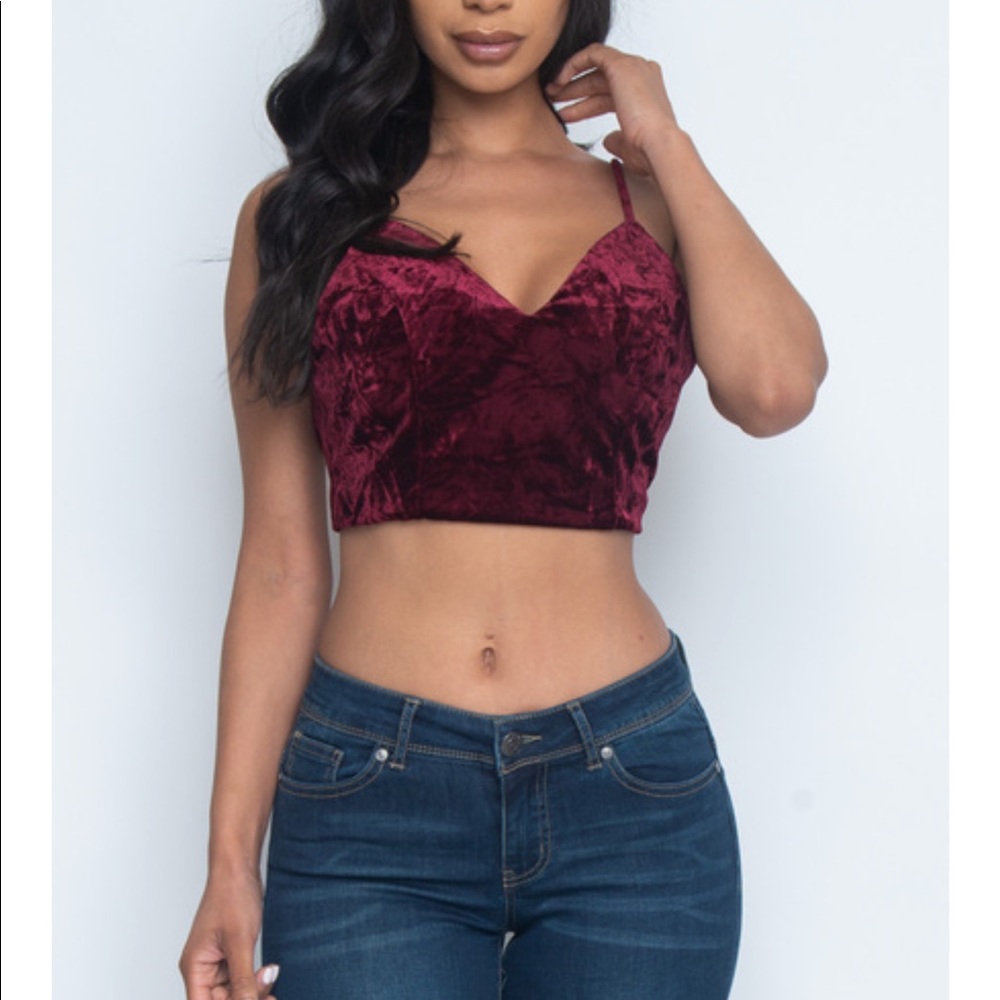 Wine colored sleeveless crop top
